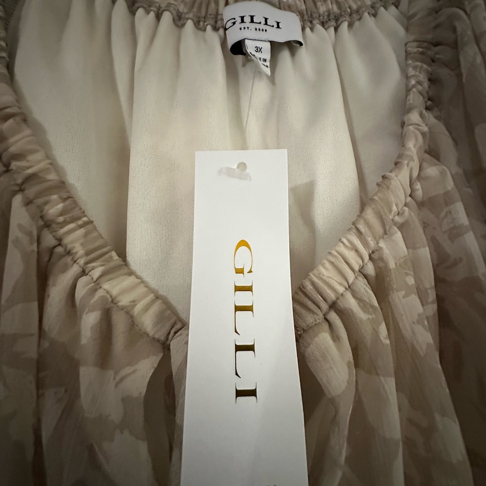 Gilli Beige Floral Blouse